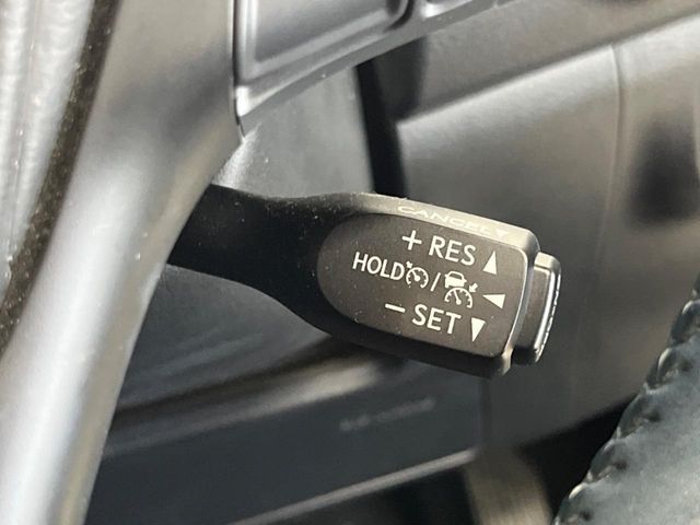 TOYOTA HARRIER 2WD 2019