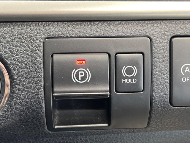 TOYOTA HARRIER 2WD 2019