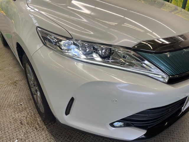 TOYOTA HARRIER 2WD 2019