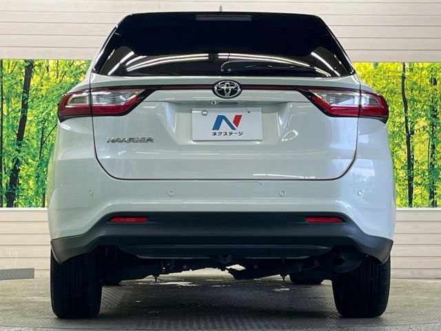 TOYOTA HARRIER 2WD 2019