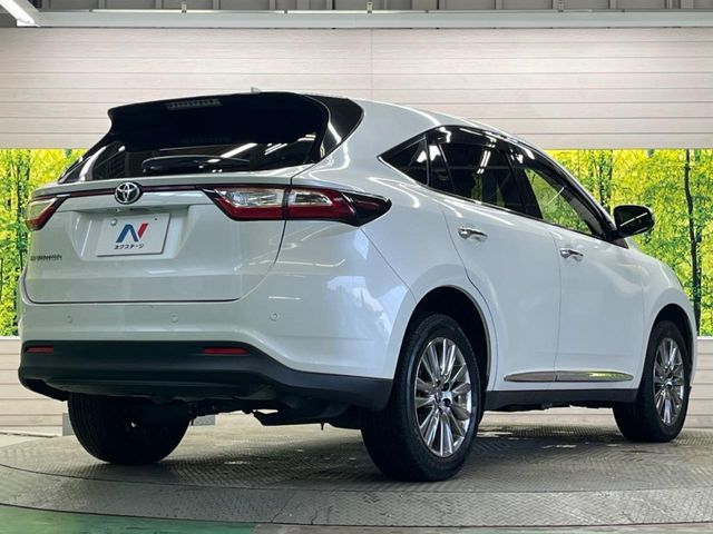 TOYOTA HARRIER 2WD 2019