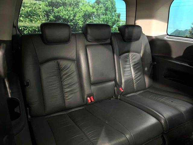NISSAN ELGRAND 2010