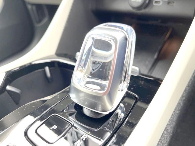 VOLVO VOLVO XC40 2024