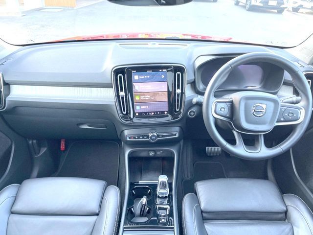 VOLVO VOLVO XC40 2023