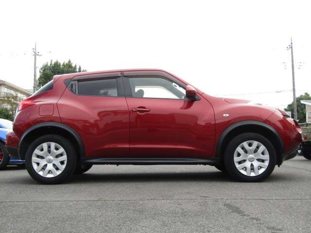 NISSAN JUKE 2011