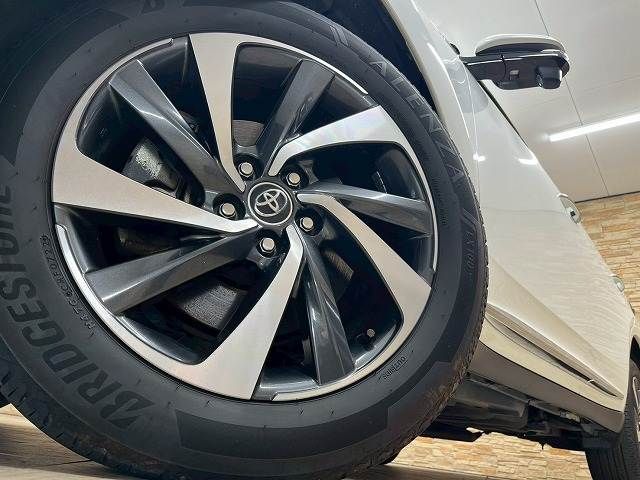 TOYOTA HARRIER 2WD 2017