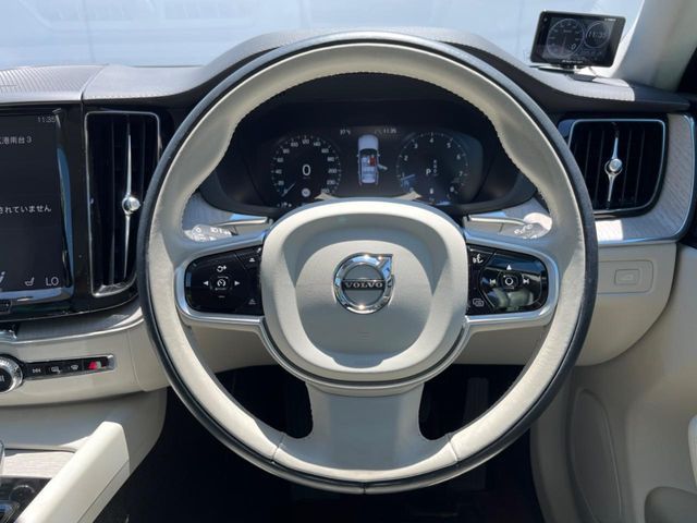 VOLVO VOLVO XC60 2020