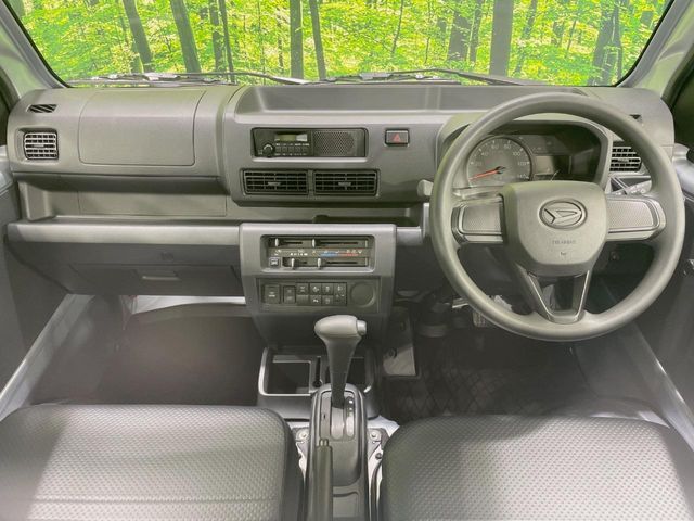 DAIHATSU HIJET truck 4WD 2024