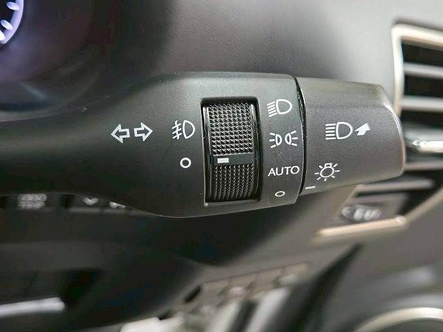 TOYOTA LEXUS NX300h 2016