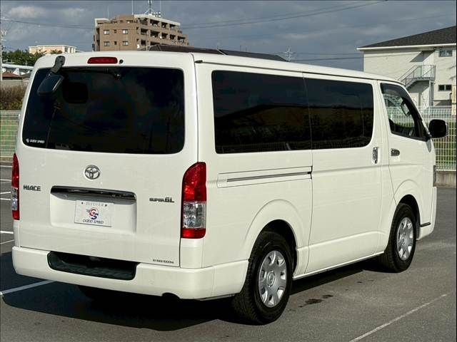 TOYOTA HIACE van 2WD 2017
