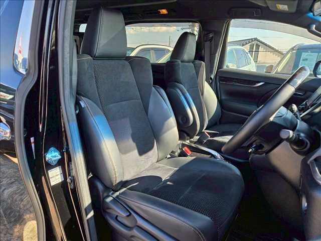 TOYOTA VELLFIRE 2020