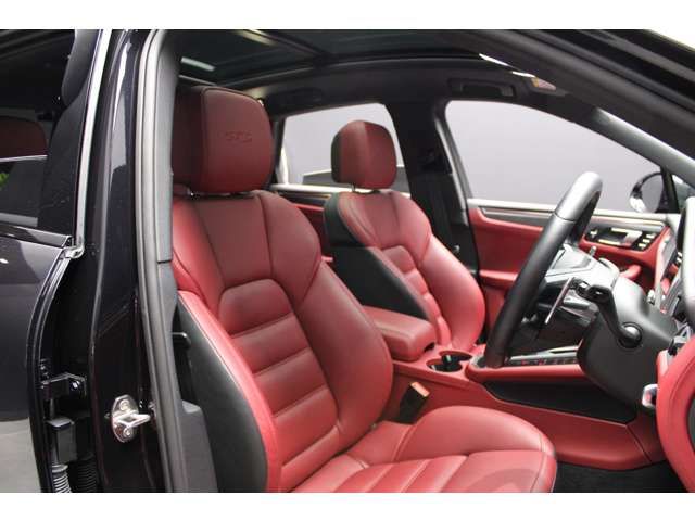 PORSCHE PORSCHE Macan 2023