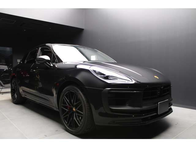 PORSCHE PORSCHE Macan 2023