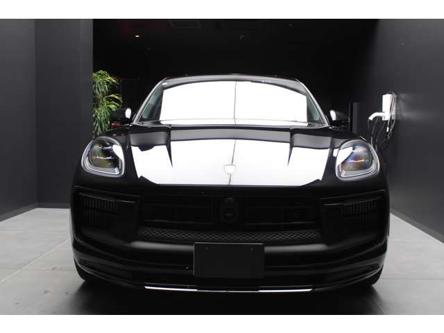 PORSCHE PORSCHE Macan 2023