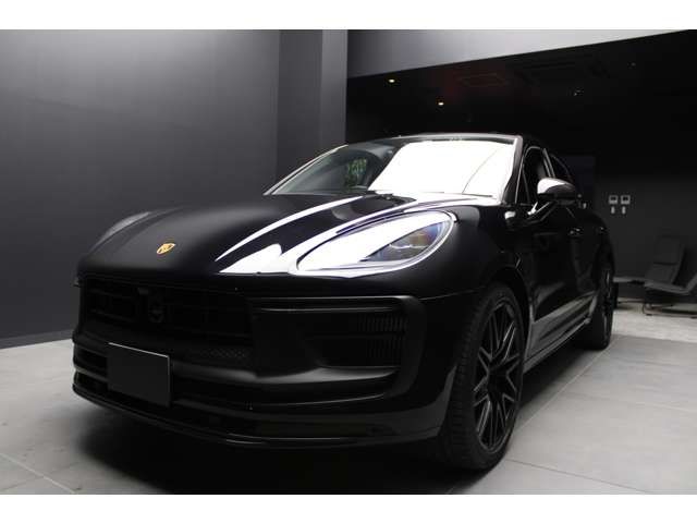 PORSCHE PORSCHE Macan 2023