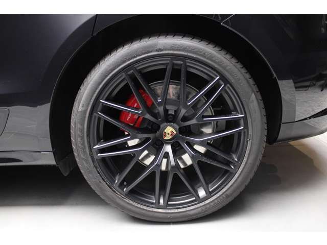 PORSCHE PORSCHE Macan 2023