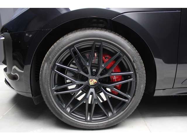 PORSCHE PORSCHE Macan 2023