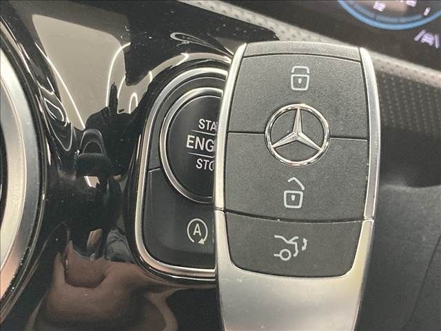 MERCEDES BENZ MERCEDES BENZ A class sedan 2019