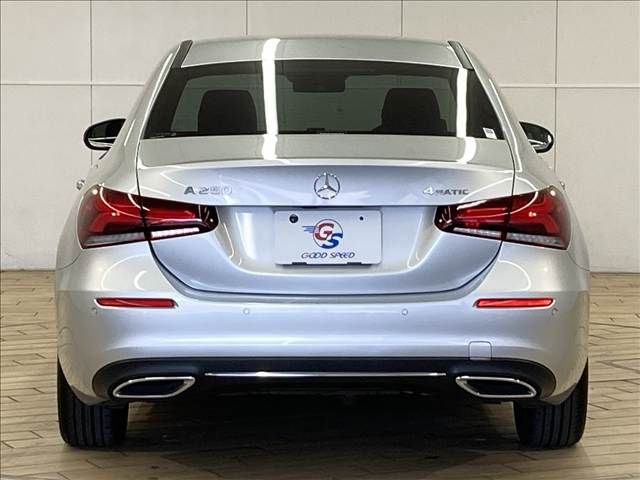 MERCEDES BENZ MERCEDES BENZ A class sedan 2019