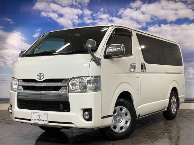 TOYOTA HIACE van 4WD 2017