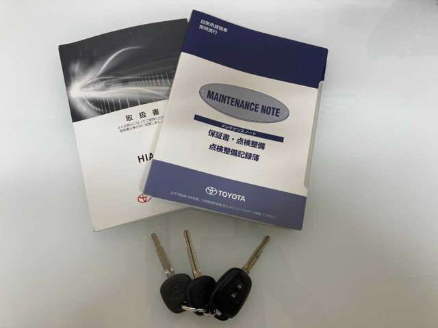 TOYOTA HIACE van 4WD 2017