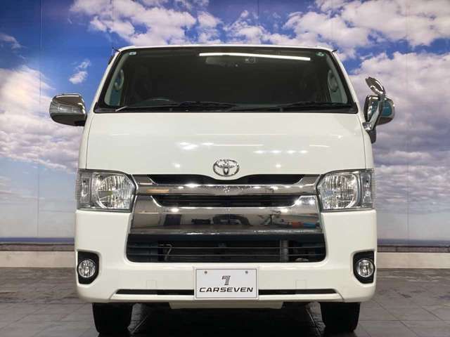 TOYOTA HIACE van 4WD 2017