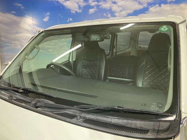 TOYOTA HIACE van 4WD 2017