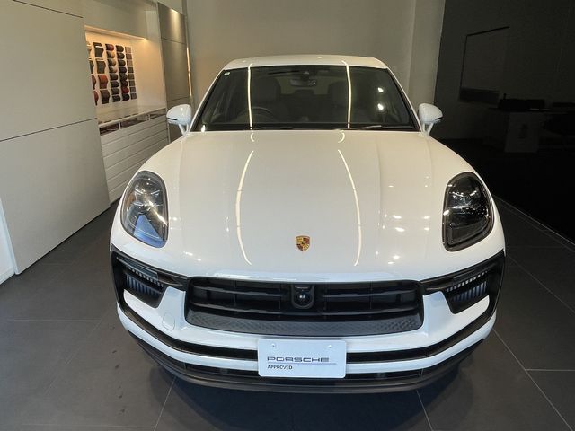 PORSCHE PORSCHE Macan 2022