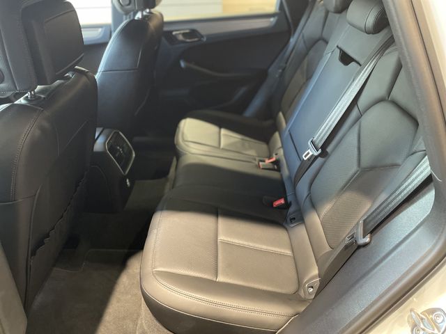 PORSCHE PORSCHE Macan 2022