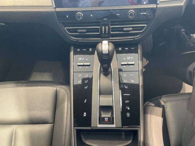 PORSCHE PORSCHE Macan 2022