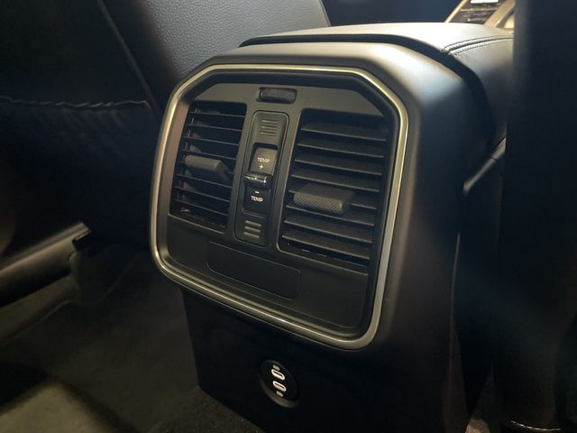 PORSCHE PORSCHE Macan 2022