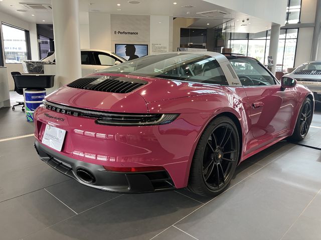 PORSCHE PORSCHE 911 2024