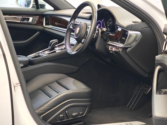 PORSCHE PORSCHE PANAMERA 2023