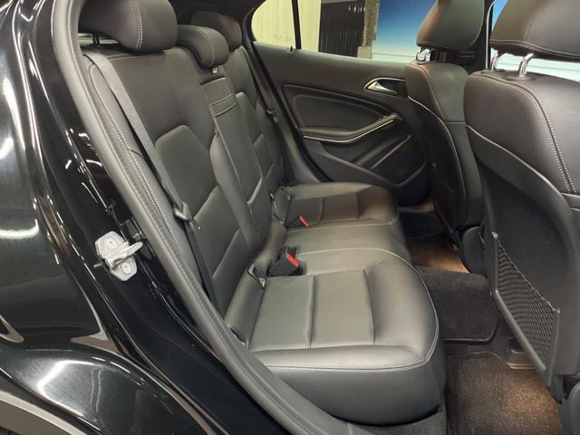 MERCEDES BENZ MERCEDES BENZ GLA class 2019