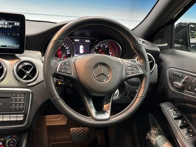 MERCEDES BENZ MERCEDES BENZ GLA class 2019