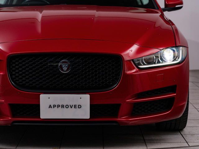 JAGUAR JAGUAR XEseries 2016