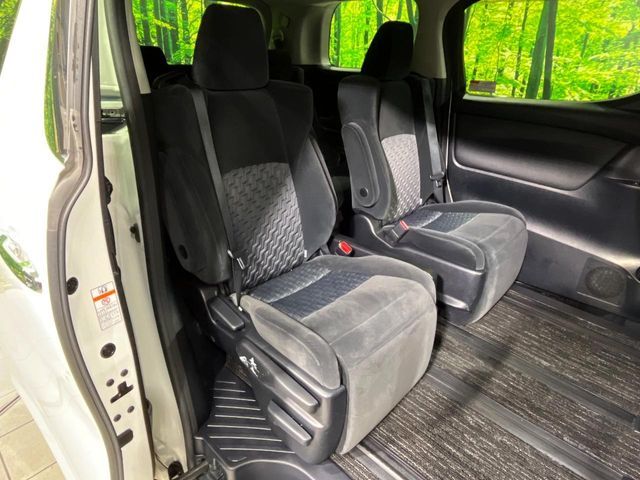 TOYOTA ALPHARD 4WD 2015