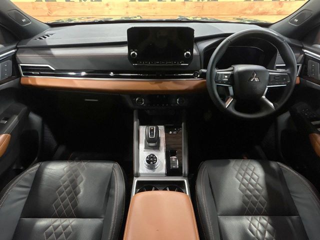 MITSUBISHI OUTLANDER PHEV 2022