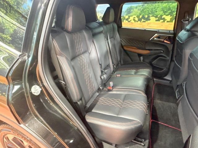 MITSUBISHI OUTLANDER PHEV 2022