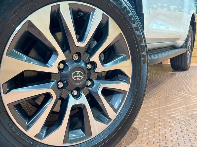 TOYOTA LANDCRUISER PRADO 2023