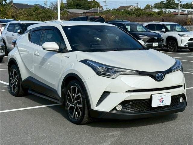 TOYOTA C-HR 2017