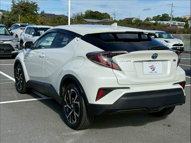 TOYOTA C-HR 2017