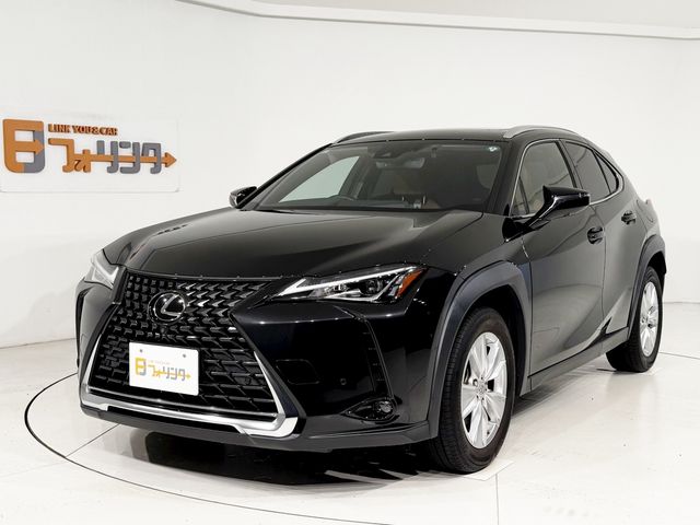 TOYOTA LEXUS UX200 2021
