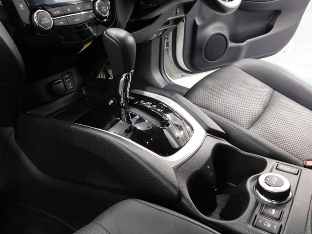 NISSAN X-TRAIL HYBRID 4WD 2017