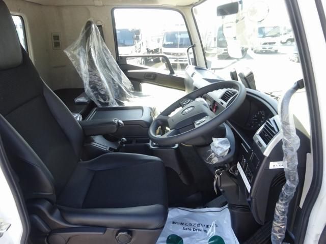 MITSUBISHI FUSOU FIGHTER 2023