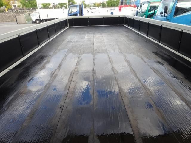 MITSUBISHI FUSOU FIGHTER 2023