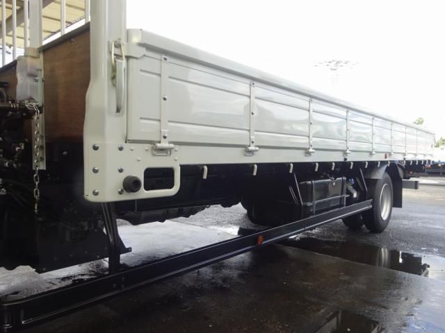 MITSUBISHI FUSOU FIGHTER 2023