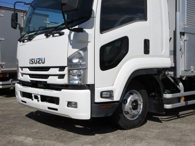 ISUZU FORWARD 2018