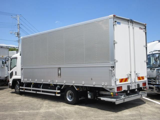 ISUZU FORWARD 2019