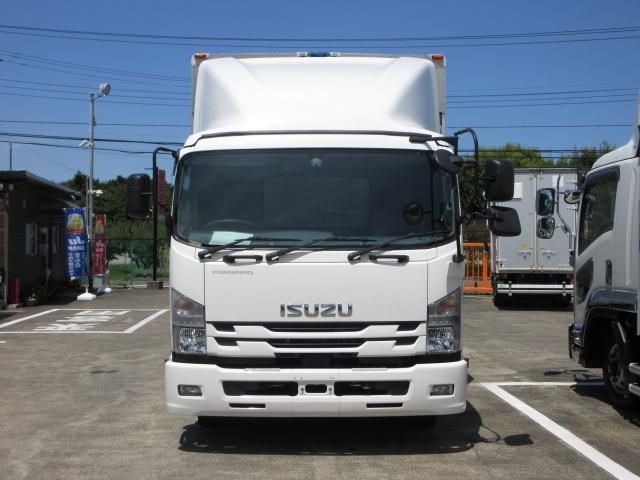 ISUZU FORWARD 2019